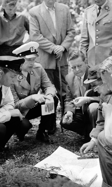 Public-domain 1960 archival image of investigators at the Lake Bodom murder scene.