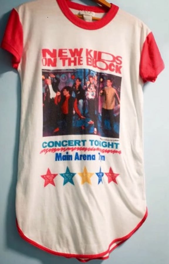 FBI-courtesy public clue image of the New Kids on the Block shirt found in Asha Degree recovered bookbag.